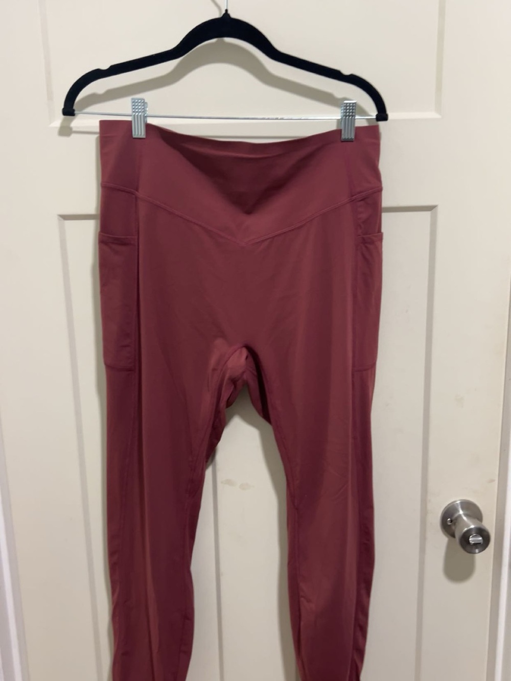 Halara High-Rise Pocket Leggings in Dusty Rose